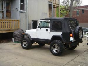 92 YJ LIFTED 32